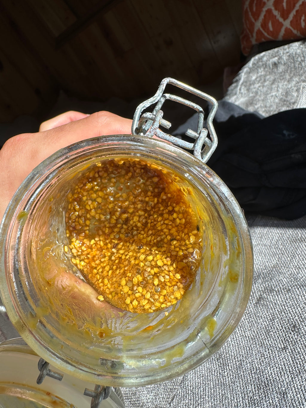 Organic bee pollen