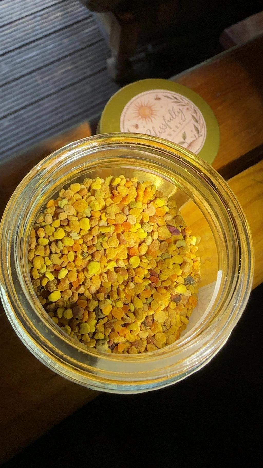 Organic bee pollen